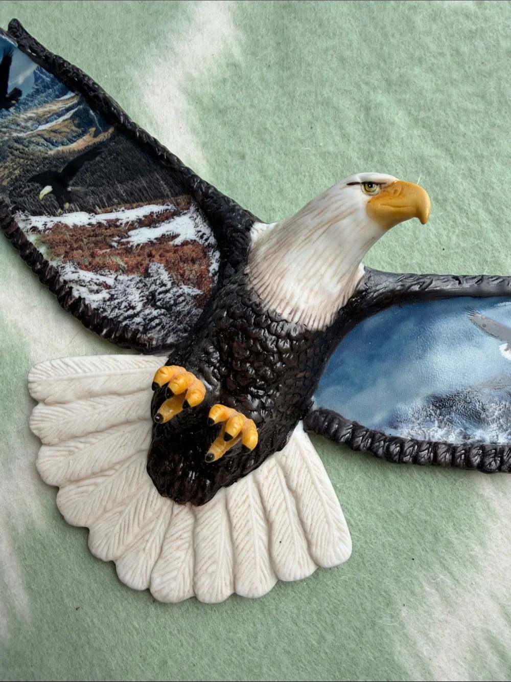 Porcelain Bald Eagle Bradford Exchange Soaring Majesty 84-B10-283.1 - Black Blue